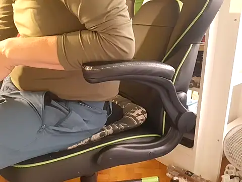 feathersify online show from September 2025 08:30:01 AM