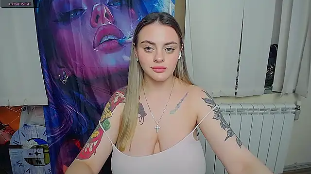 Lilia Moon online show from March 2026 01:00:02 PM