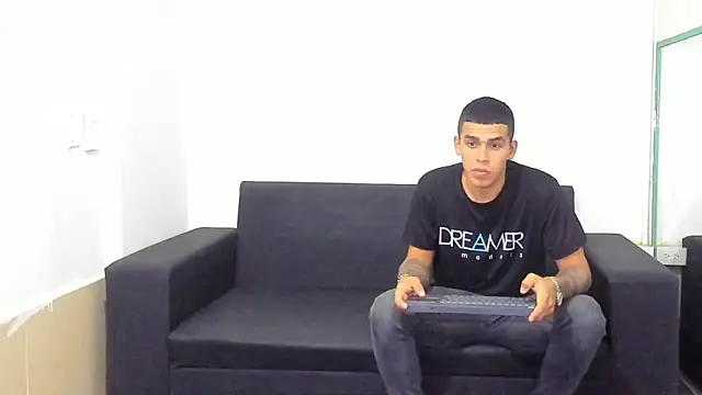 yeckodream online show from March 2025 04:04:01 AM