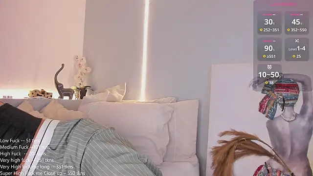 ambercroft online show from October 2025 06:38:02 PM