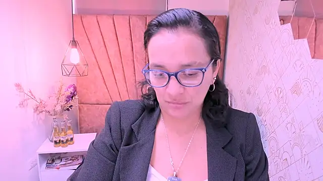 MarilynMiilf  online show from September 2025 07:13:02 PM