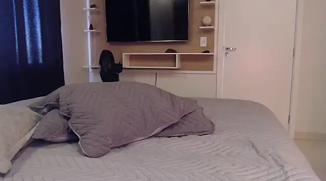 AliceStone19 online show from February 2025 04:24:02 PM