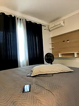 AliceStone19 online show from October 2025 05:35:02 PM