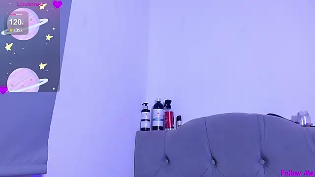 Red-moon1 online show from March 2025 05:23:02 PM