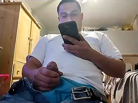 thickcocklatino online show from December 2025 04:58:02 PM