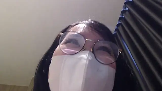 Onee-Chew online show from October 2025 03:06:02 AM