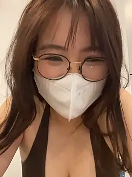 Onee-Chew online show from April 2026 10:30:01 AM