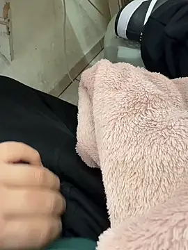 Snapshot of buri232 chatting on March 2025 02:12:02 PM buri232 online show from March 2025 02:12:02 PM