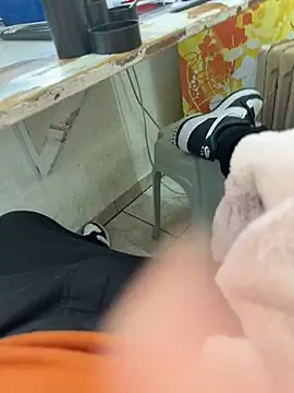 Snapshot of buri232 chatting on March 2025 01:18:02 PM buri232 online show from March 2025 01:18:02 PM