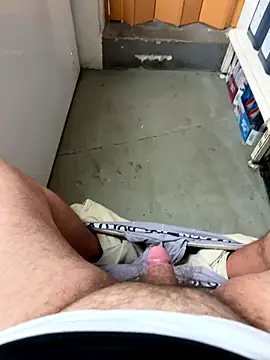 Snapshot of buri232 chatting on September 2025 12:05:02 PM buri232 online show from September 2025 12:05:02 PM