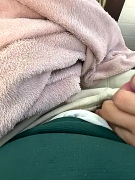 Snapshot of buri232 chatting on September 2025 03:50:01 PM buri232 online show from September 2025 03:50:01 PM