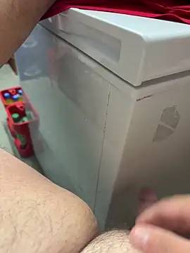 Snapshot of buri232 chatting on November 2025 01:44:02 PM buri232 online show from November 2025 01:44:02 PM