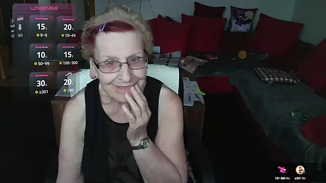 HeisseomaOriginal online show from October 2025 07:18:02 AM