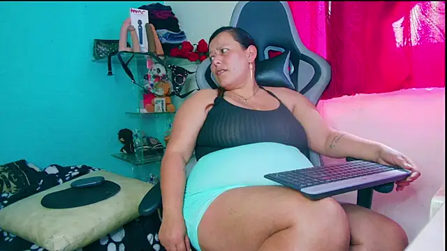 Diana Lozano online show from November 2025 07:02:01 PM