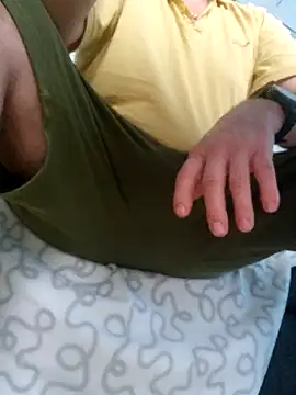 Snapshot of Arkadjusz chatting on February 2025 02:13:02 PM Arkadjusz online show from February 2025 02:13:02 PM