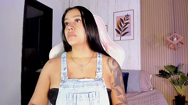 CameronCollins  online show from October 2025 07:36:02 PM