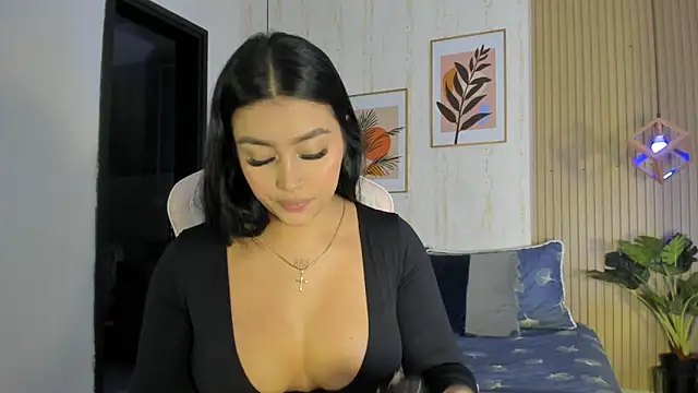 CameronCollins  online show from October 2025 07:52:01 PM