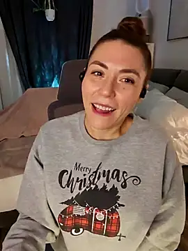 Ellie-L-Elizabeth online show from December 2024 02:36:01 AM