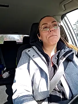 Ellie-L-Elizabeth online show from March 2025 06:26:02 PM