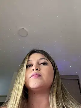 lunablossom  online show from March 2025 08:10:02 PM