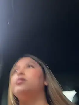 lunablossom  online show from November 2025 08:44:01 PM