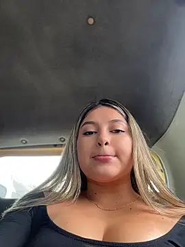 lunablossom  online show from July 2026 08:45:02 PM