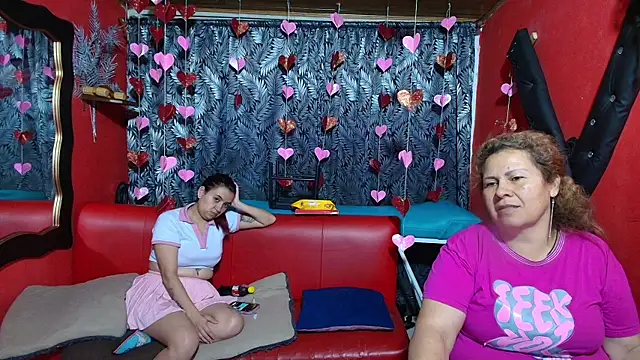 lesbiancuple online show from February 2025 12:46:01 AM