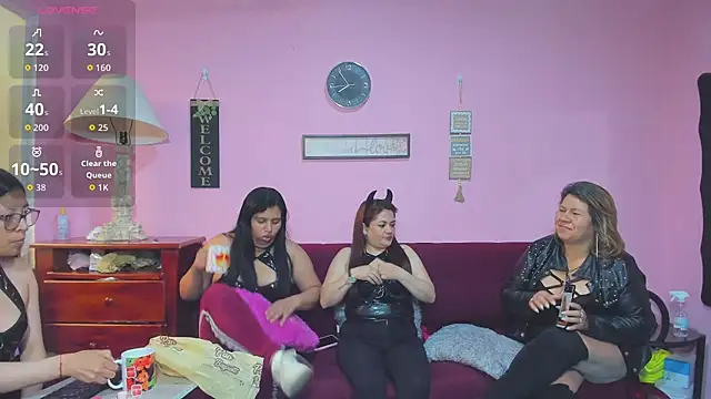 lesbiancuple online show from September 2025 12:52:02 PM