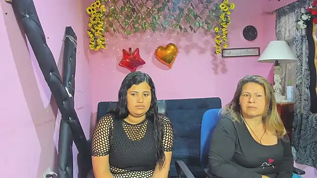 Snapshot of lesbiancuple chatting on February 2026 12:25:01 PM lesbiancuple online show from February 2026 12:25:01 PM