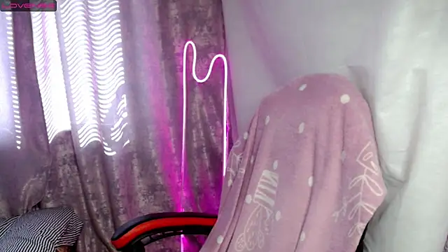 Careys universe online show from April 2026 04:43:02 AM