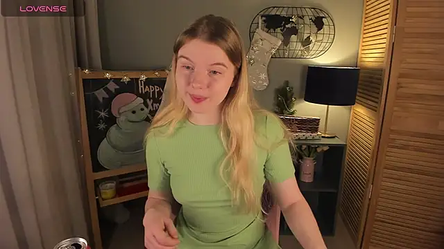 ohmyJuliet online show from December 2024 02:25:01 AM