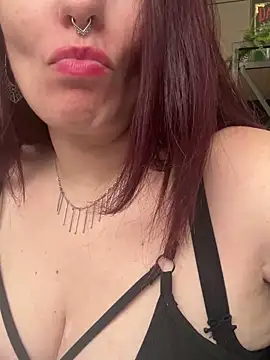 LunaMoongirl online show from December 2024 02:16:01 PM