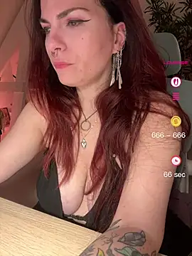 LunaMoongirl online show from June 2026 09:16:02 PM