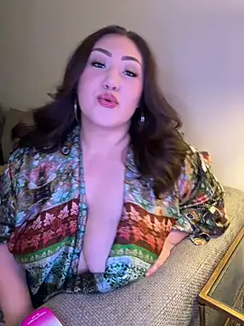 Snapshot of RosieDixx chatting on March 2026 04:12:02 AM RosieDixx online show from March 2026 04:12:02 AM
