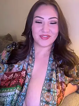 Snapshot of RosieDixx chatting on May 2026 05:25:01 AM RosieDixx online show from May 2026 05:25:01 AM