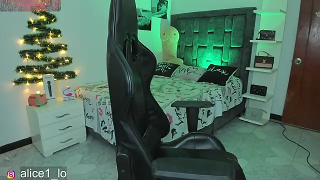 candy alicee online show from December 2024 01:55:02 PM