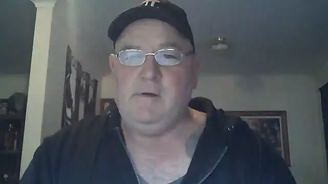 Snapshot of HOTANAL chatting on September 2025 10:02:01 PM HOTANAL online show from September 2025 10:02:01 PM