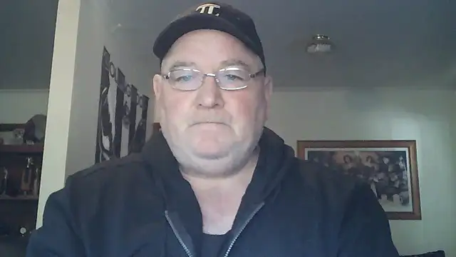 Snapshot of HOTANAL chatting on September 2025 11:32:02 PM HOTANAL online show from September 2025 11:32:02 PM