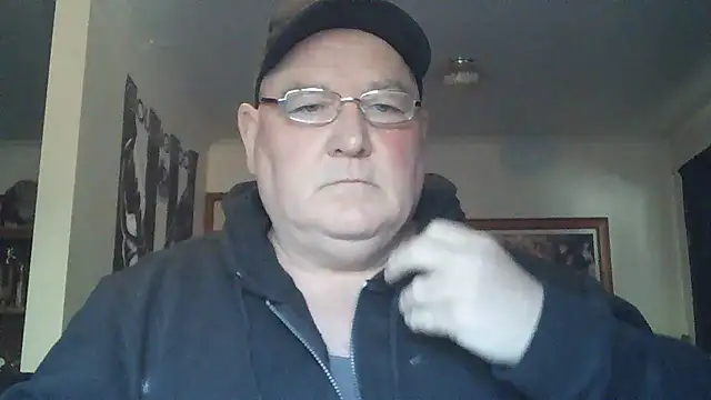 Snapshot of HOTANAL chatting on October 2025 09:47:01 PM HOTANAL online show from October 2025 09:47:01 PM