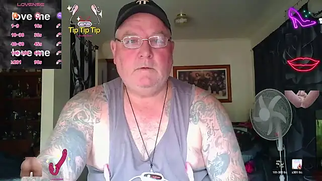 Snapshot of HOTANAL chatting on February 2026 11:11:02 PM HOTANAL online show from February 2026 11:11:02 PM