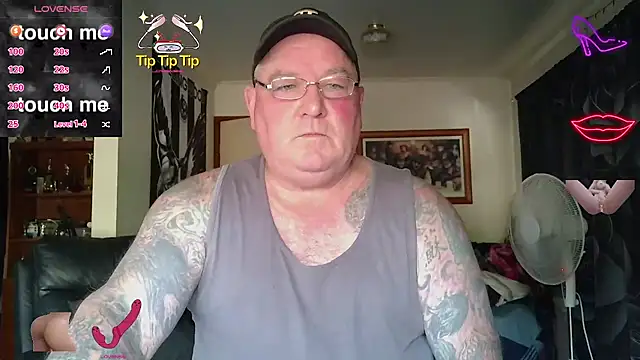 Snapshot of HOTANAL chatting on February 2026 11:01:02 PM HOTANAL online show from February 2026 11:01:02 PM