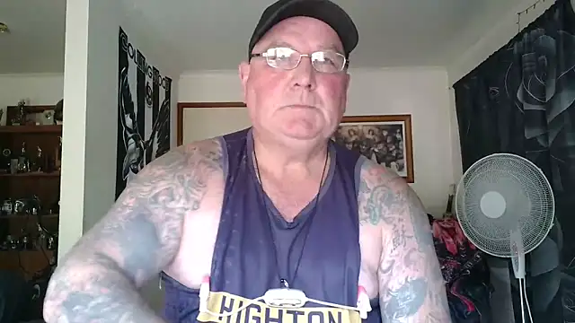 Snapshot of HOTANAL chatting on March 2026 02:57:02 AM HOTANAL online show from March 2026 02:57:02 AM