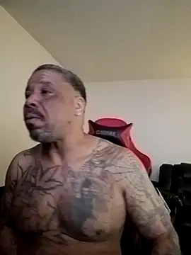 yellowwetfox online show from March 2026 01:47:01 PM