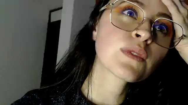 Juls winter  online show from February 2025 07:42:01 PM