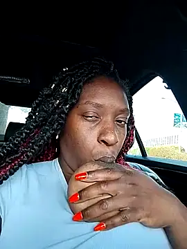 markquanna online show from October 2025 07:22:02 PM