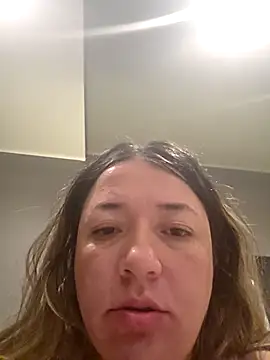 isabella rossse online show from February 2026 08:36:02 PM