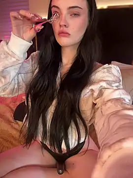 Snapshot of KarissaChantelle chatting on February 2026 04:11:02 PM KarissaChantelle online show from February 2026 04:11:02 PM