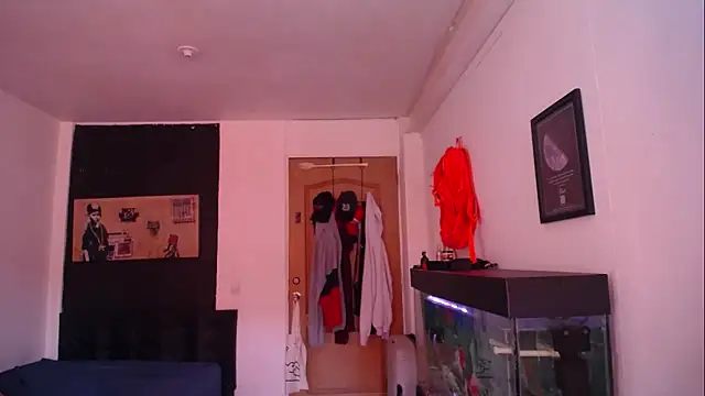 romeolovedark online show from January 2025 02:47:02 PM