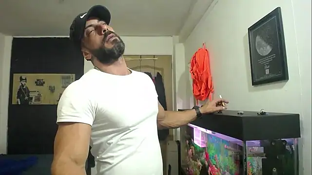 romeolovedark online show from February 2025 03:20:01 AM