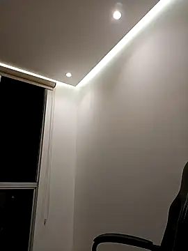 romeolovedark online show from March 2025 04:30:02 AM